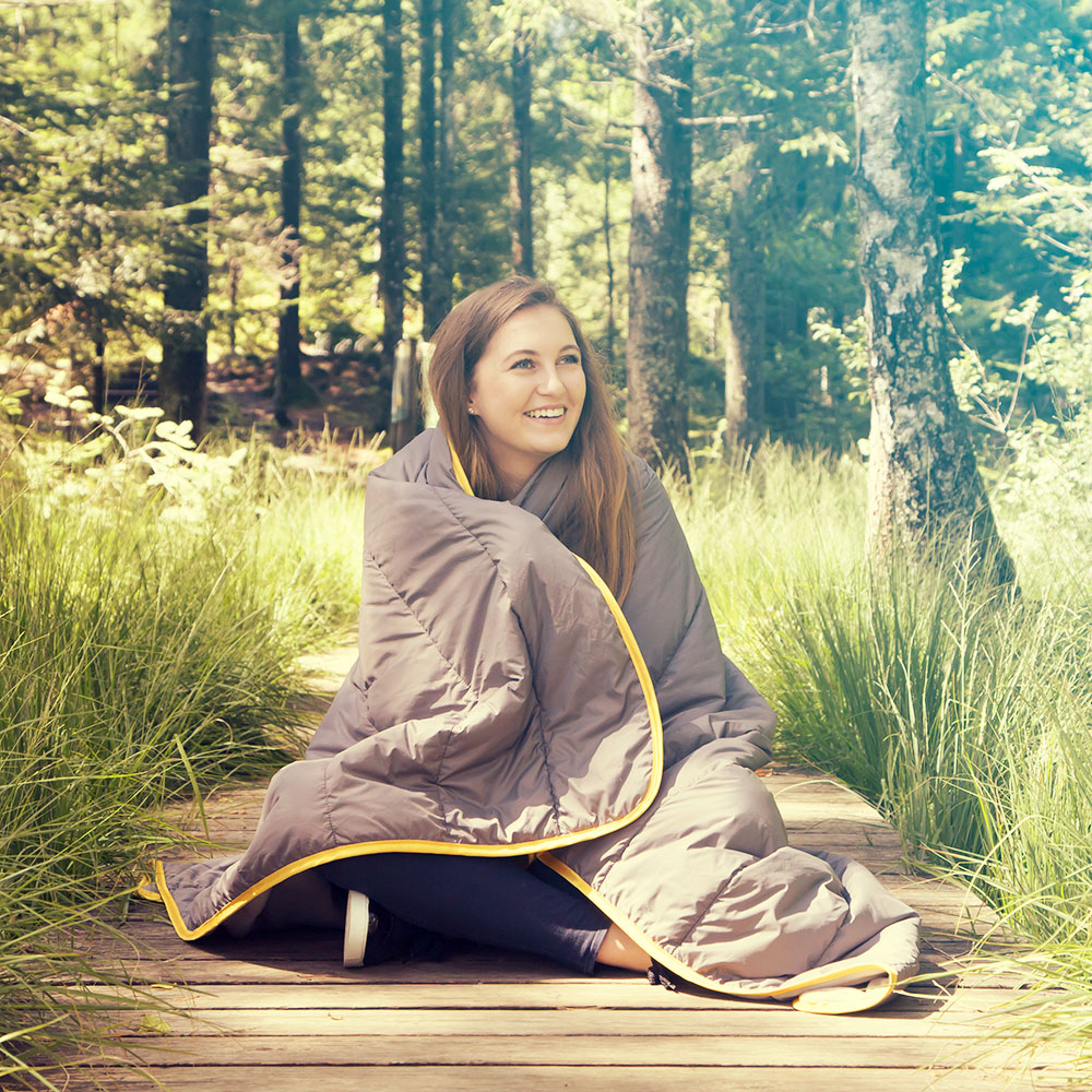 Outdoor Decke – warm, leicht & vielseitig