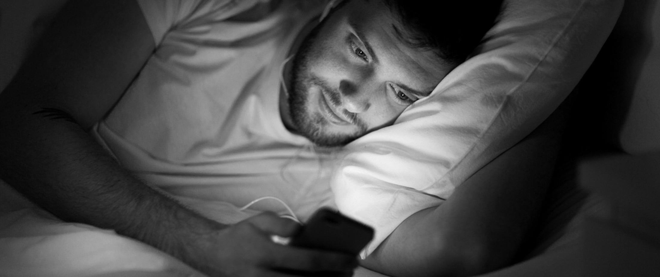 Smartphone im Bett? Wir haben die Antwort ...